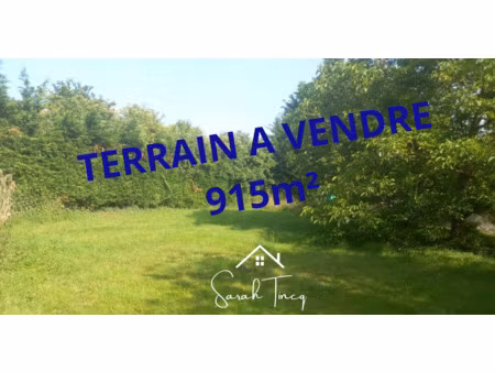 terrain - 915 m²