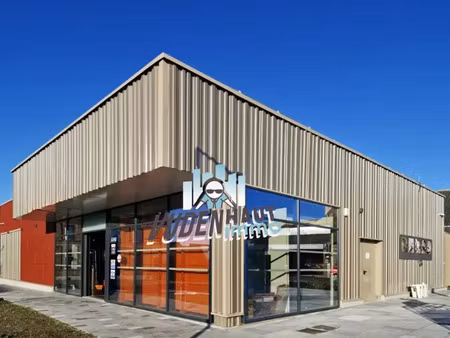 local commercial 270 m²