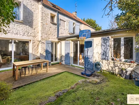 vente maison 7 pièces 134 m² à fontenay-le-fleury (78330)  600 000 €