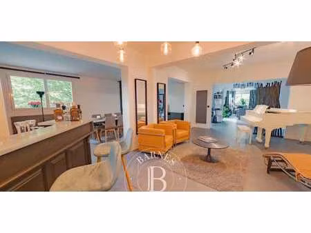 maison avec piscine et jardin l'etang-la-ville (78)