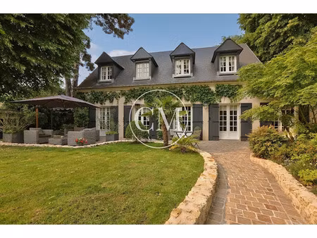 vente maison 7 pièces 271 m² à versailles (78000)  1 950 000 €