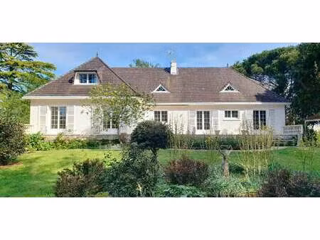 maison avec jardin et terrasse le boupère (85)