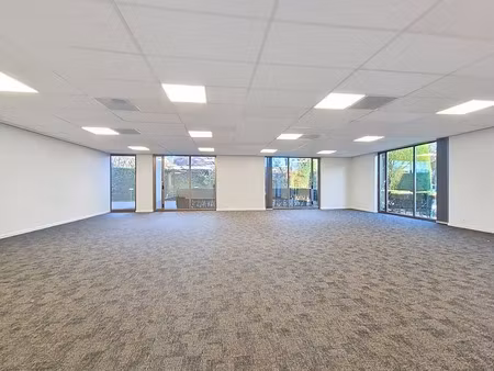 commercieel te huur in sint-martens-latem