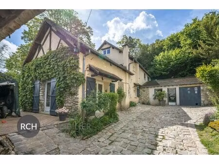 proche de septeuil - maison ancienne dans un village de charme
