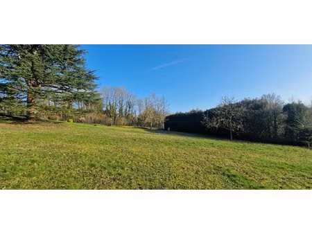 exclusivité - vaux-sur-seine - beau terrain constructible viabilisé d'environ 576m2