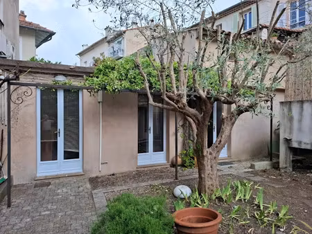 location locaux professionnels 38 m² à vence (06140)  900 €