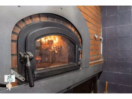 vente bureaux et commerces à luçon (85400) : à vendre / luçon