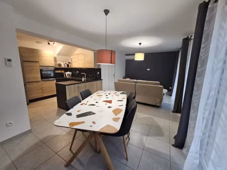 location meublée maison 4 pièces 81.4 m² à piolenc (84420)  1 095 €