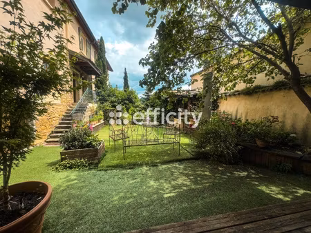 maison 8 pièces - 310 m²