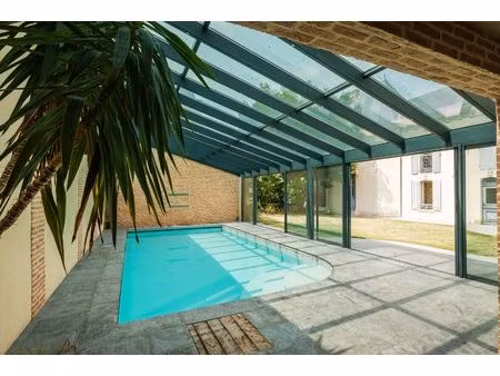 maison bourgeoise avec piscine couverte en coeur de ville