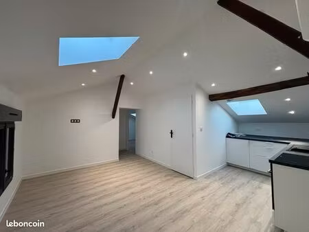 à louer – appartement t3 rénové – replonges centre