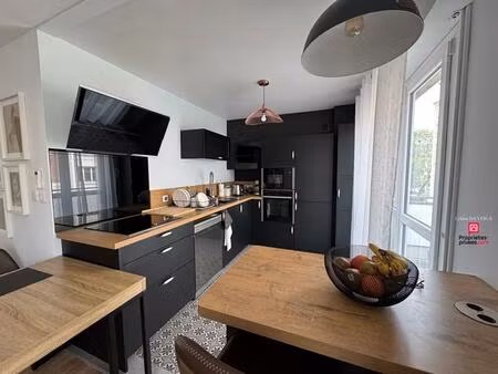 appartement lumineux 109 m2 4 chambres+ balcon secteur république beaux-arts