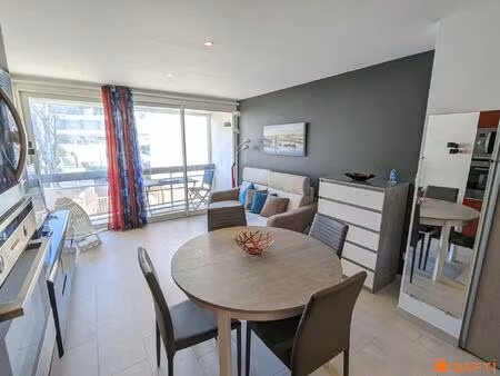 studio cabine vue mer avec place de stationnement