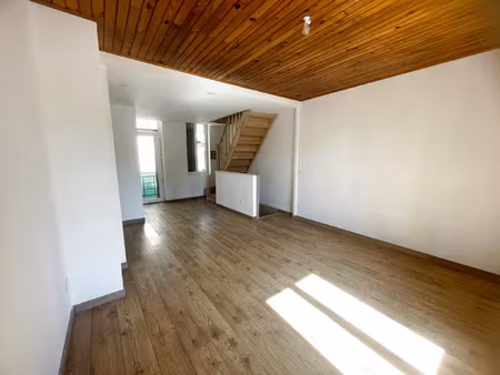 idéal investisseur - maison de village 3 niveaux - villebois