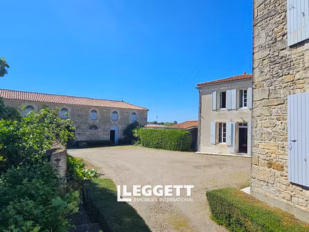 maison 10 pièce(s)  sainte-hermine