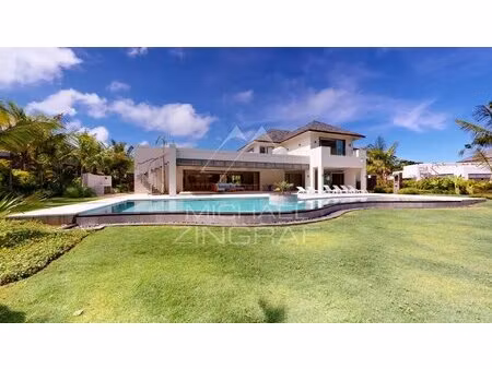 ile maurice - villa 4 chambres sur golf - mzimc048