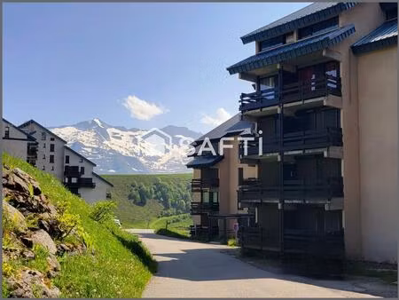 appartement t1 bis à superbagneres au pied des pistes de ski.