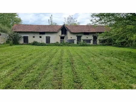 vente ferme 500 m² à gergy (71590)  120 000 €