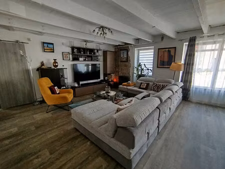 maison à vendre à commana - 185 m²