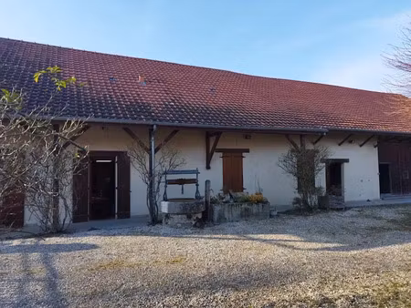 vente ferme 5 pièces 107 m² à pierre-de-bresse (71270)  159 000 €