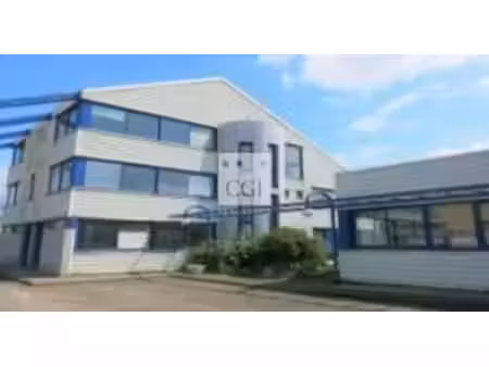 location local professionnel 33m² st fons 69190