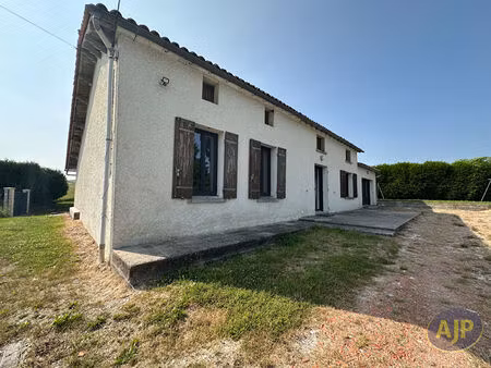 vente maison 4 pièces 155 m² chadenac (17800)