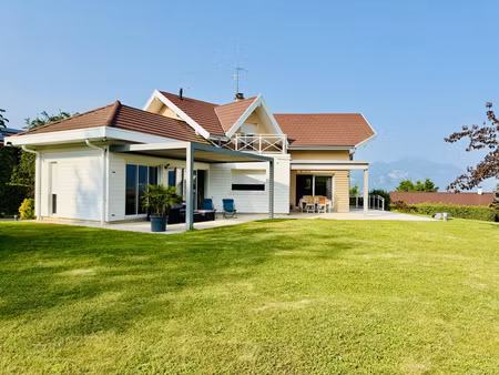 villa de 202 m2 au coeur du village