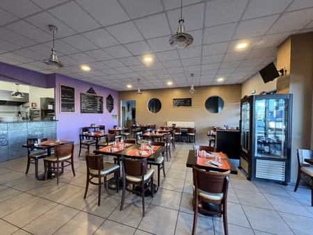 fonds de commerce à vendre lons 157m2 145 600€