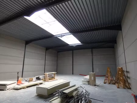 location local commercial 400m² cappelle la grande 59180