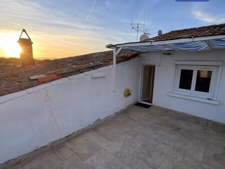 ? maison de village avec terrasse + garage au coeur de montbl