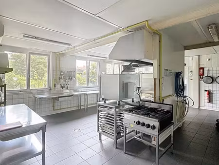 vente commerce 420 m² feurs (42110)