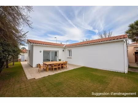 vente maison 5 pièces 120 m² à perigny (17180)  446 250 €