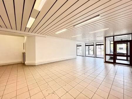 commercieel te huur in zwijndrecht