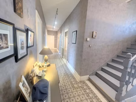 vente maison 6 pièces 373 m² à bourg-en-bresse (01000)  577 000 €