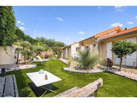 vente maison 4 pièces 97 m² à la croix-valmer (83420)  840 000 €