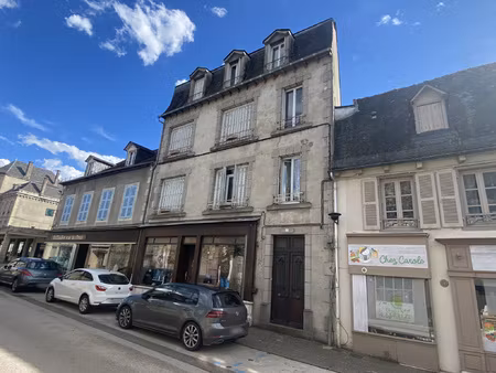 immeuble de rapport avec local commercial et 2 appartements
