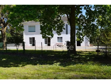 vente maison 10 pièces 120 m² saint-urbain (85230)