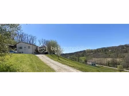 maison de 240 m² à labarthe