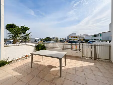 appartement en rez-de-jardin avec une terrasse de 20m²