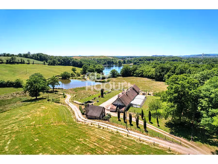 ferme restaurée du 16eme siècle