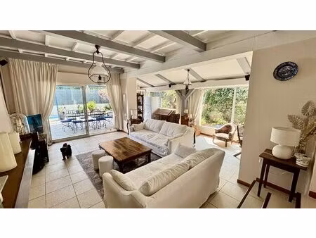 agréable villa - quartier roche grise