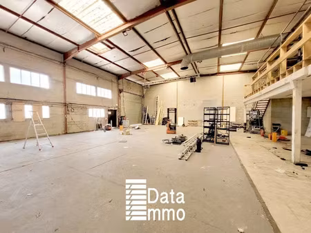 local industriel/entrepôt