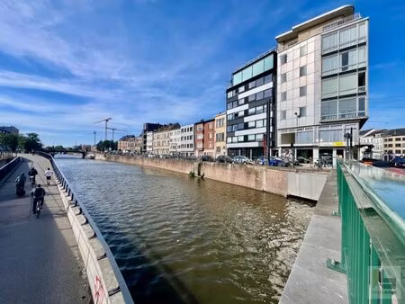 instapklare studio (35m²) met slaaphoek aan coupure!