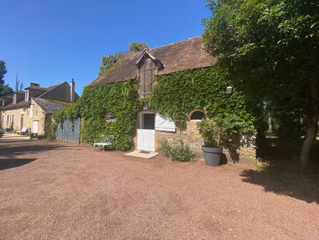 nouveauté proche la suze sur sarthe  belle fermette de 174 m