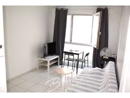 saint-giniez/stade velodrome  13008  studio equipe  au calme