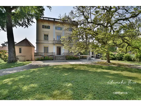 maison à vendre 12 pièces (01)