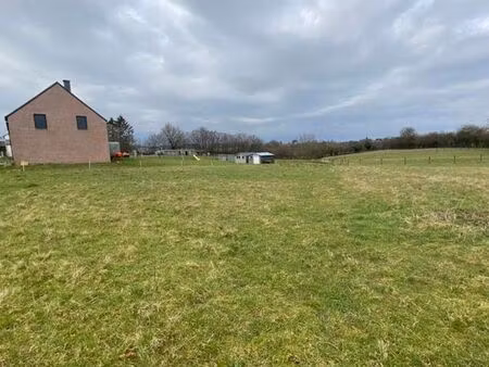 terrain à batir d'une surface de 12 ares 16ca.