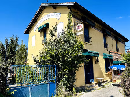 vente immeuble 12 pièces  350.00m²  montry