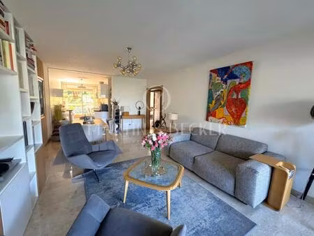 nice fabron - 3p renove dans residence recherchee