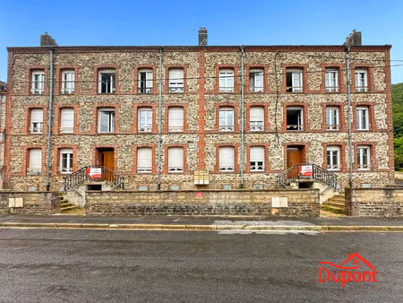 immeuble de rapport à deville : opportunité d'investissement a